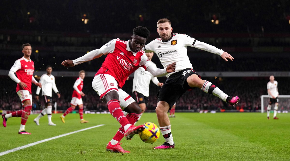 Bukayo Saka against Luke Shaw.
