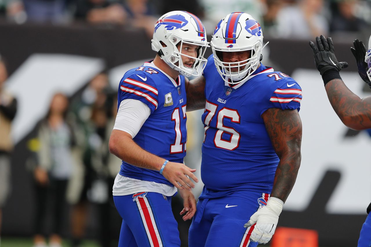 Bills Guard Roger Saffold Says Buffalo 'Ran Out of Gas' in NFL Playoffs