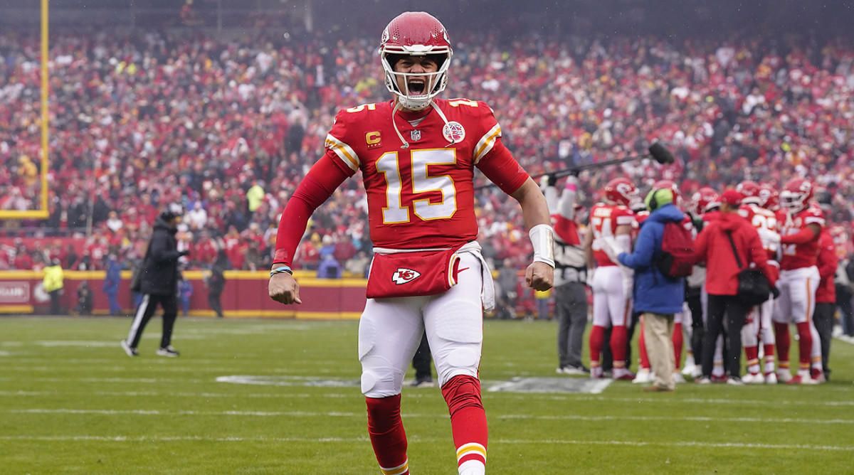 Chiefs quarterback Patrick Mahomes (15) before playing against the Jaguars in the AFC divisional round game at GEHA Field at Arrowhead Stadium.