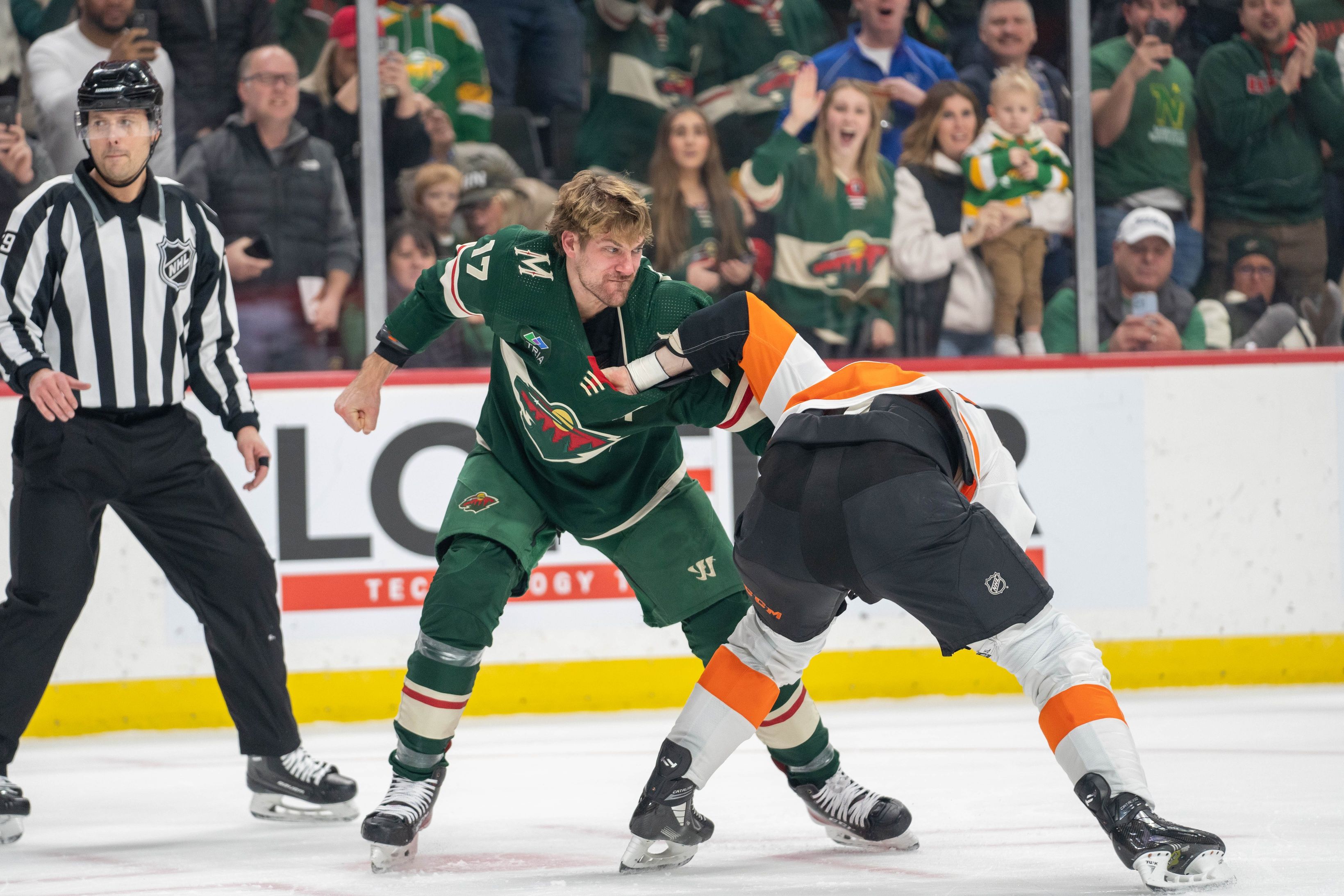Marcus Foligno's punch broke Flyers' Zack MacEwen's jaw - Vimarsana News