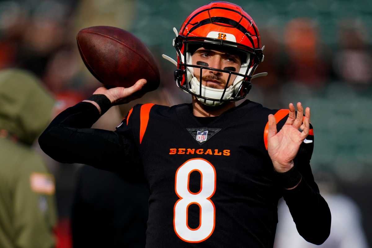 Cincinnati Bengals quarterback Brandon Allen (8) warms up before the first quarter of the NFL Week 18 game between the Cincinnati Bengals and the Baltimore Ravens at Paycor Stadium in downtown Cincinnati on Sunday, Jan. 8, 2023. Baltimore Ravens At Cincinnati Bengals Nfl Week 18