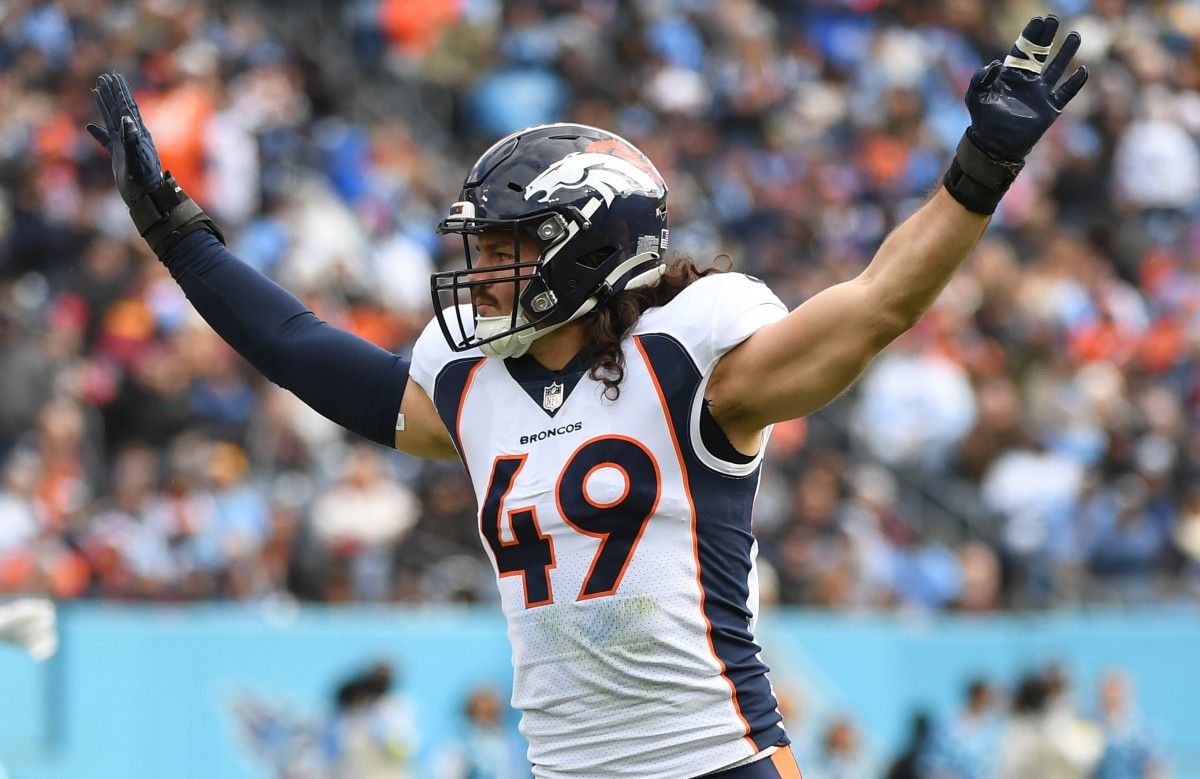 Once a Seahawk for a very brief time, Singleton has grown into a quality starting linebacker in the NFL.
