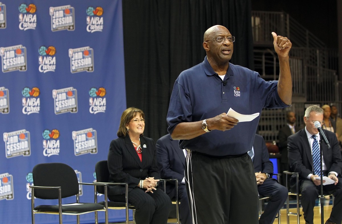 NBA cares ambassador Bob Lanier talks during the All-Star jam session