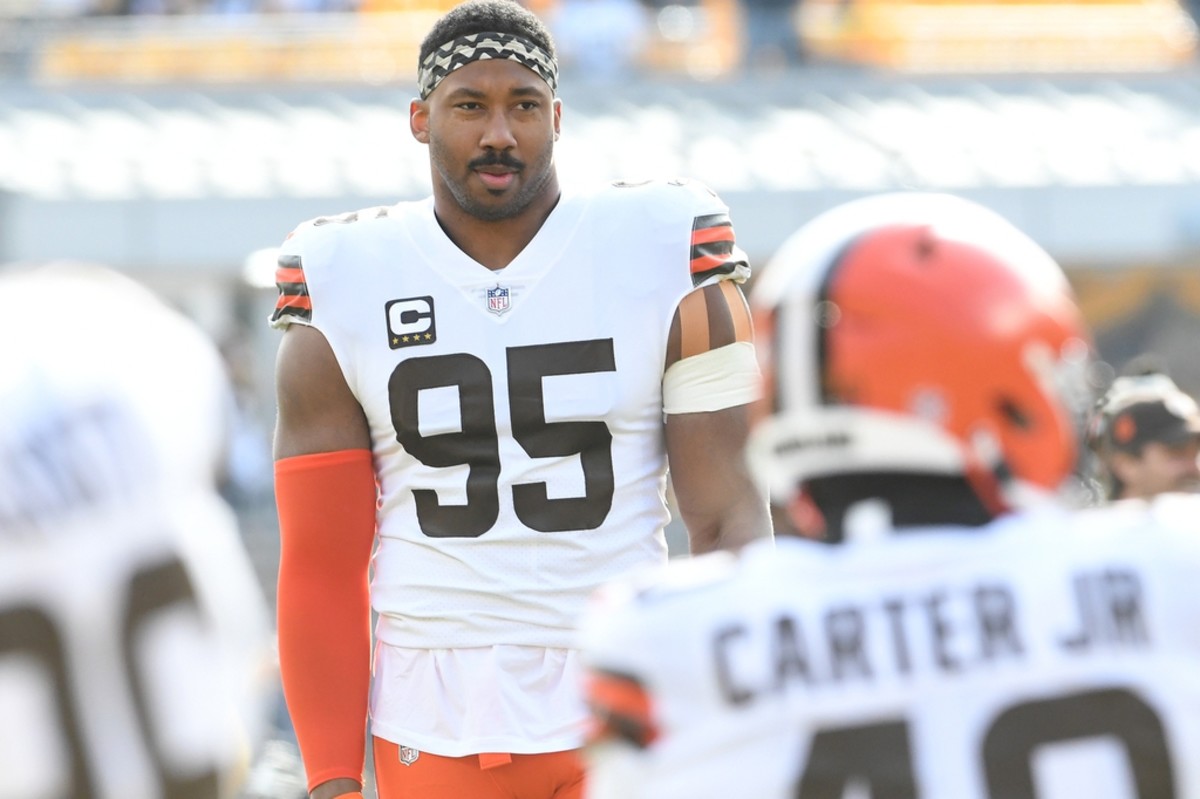 Browns DE Myles Garrett Suffers Injury in Pro Bowl Games Sports Illustrated Cleveland Browns