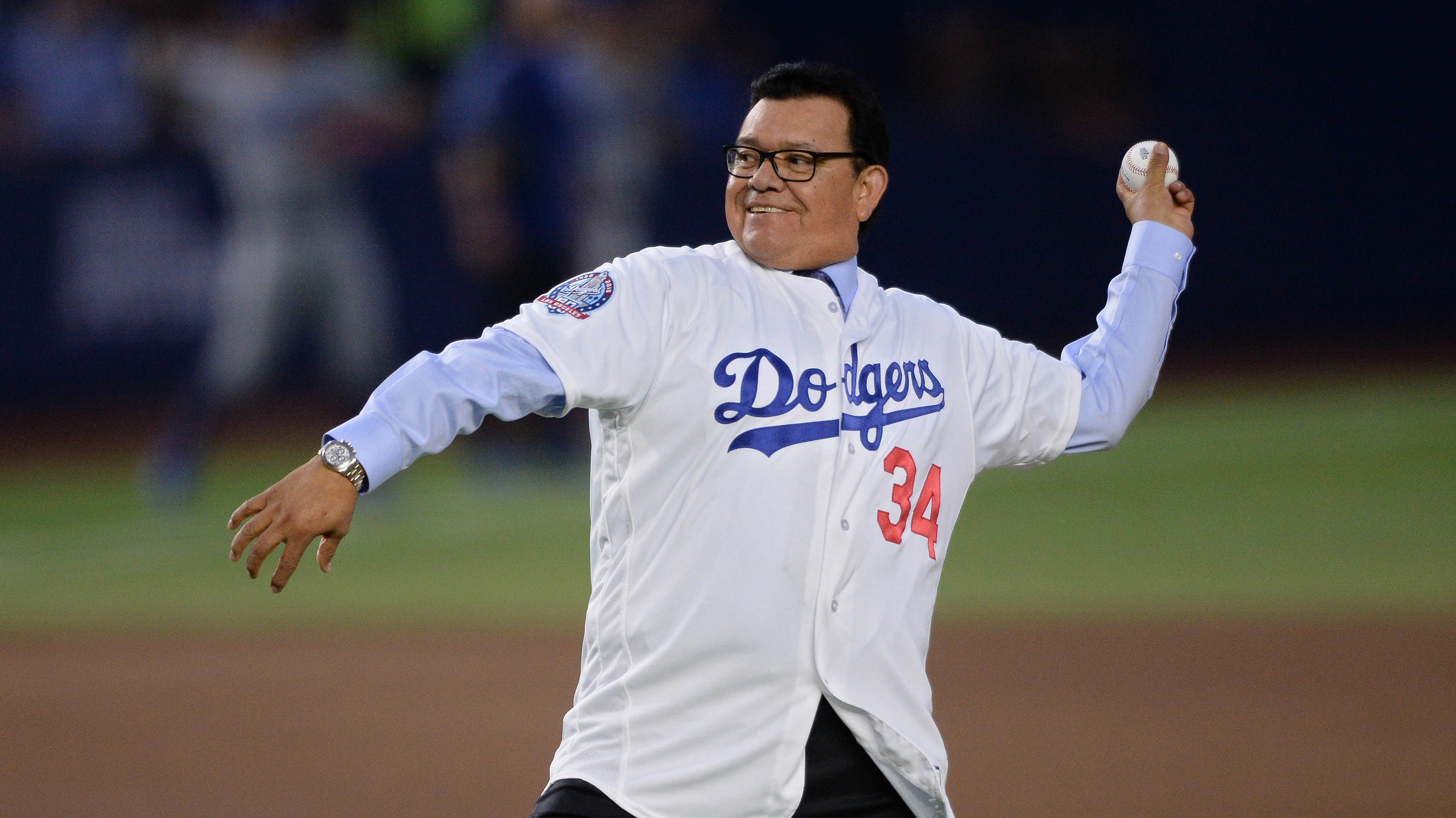 Fernando Valenzuela: Los Angeles Dodgers to Retire Franchise Icon's No. 34  Jersey - Sports Illustrated