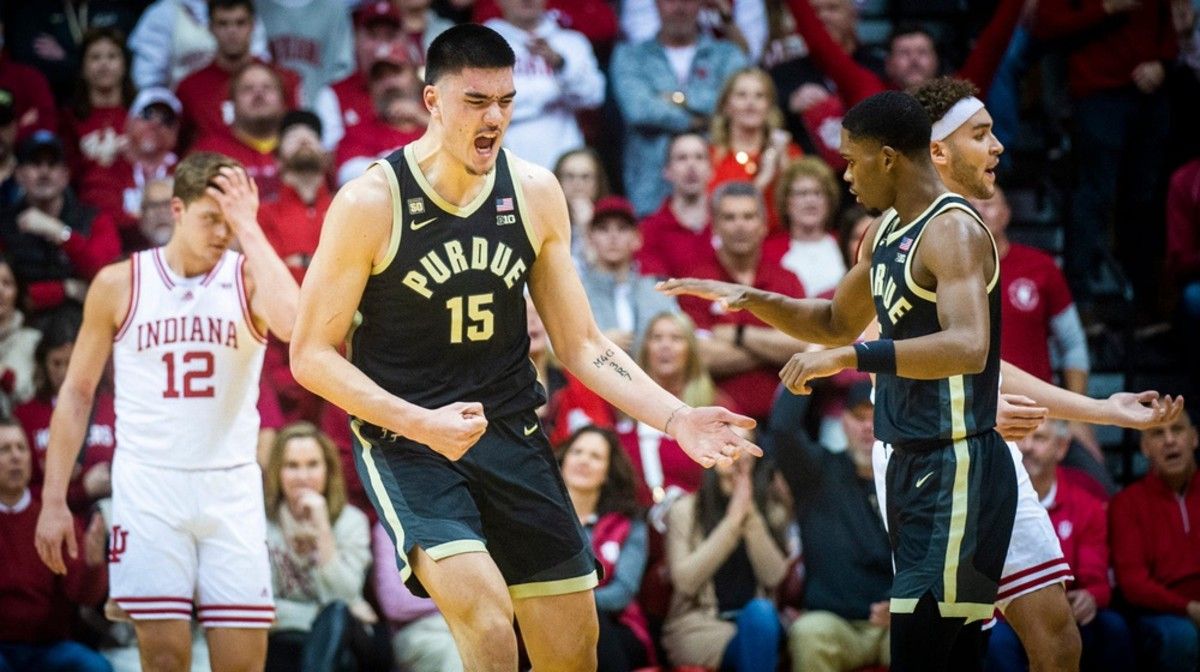 zach edey celebration at indiana