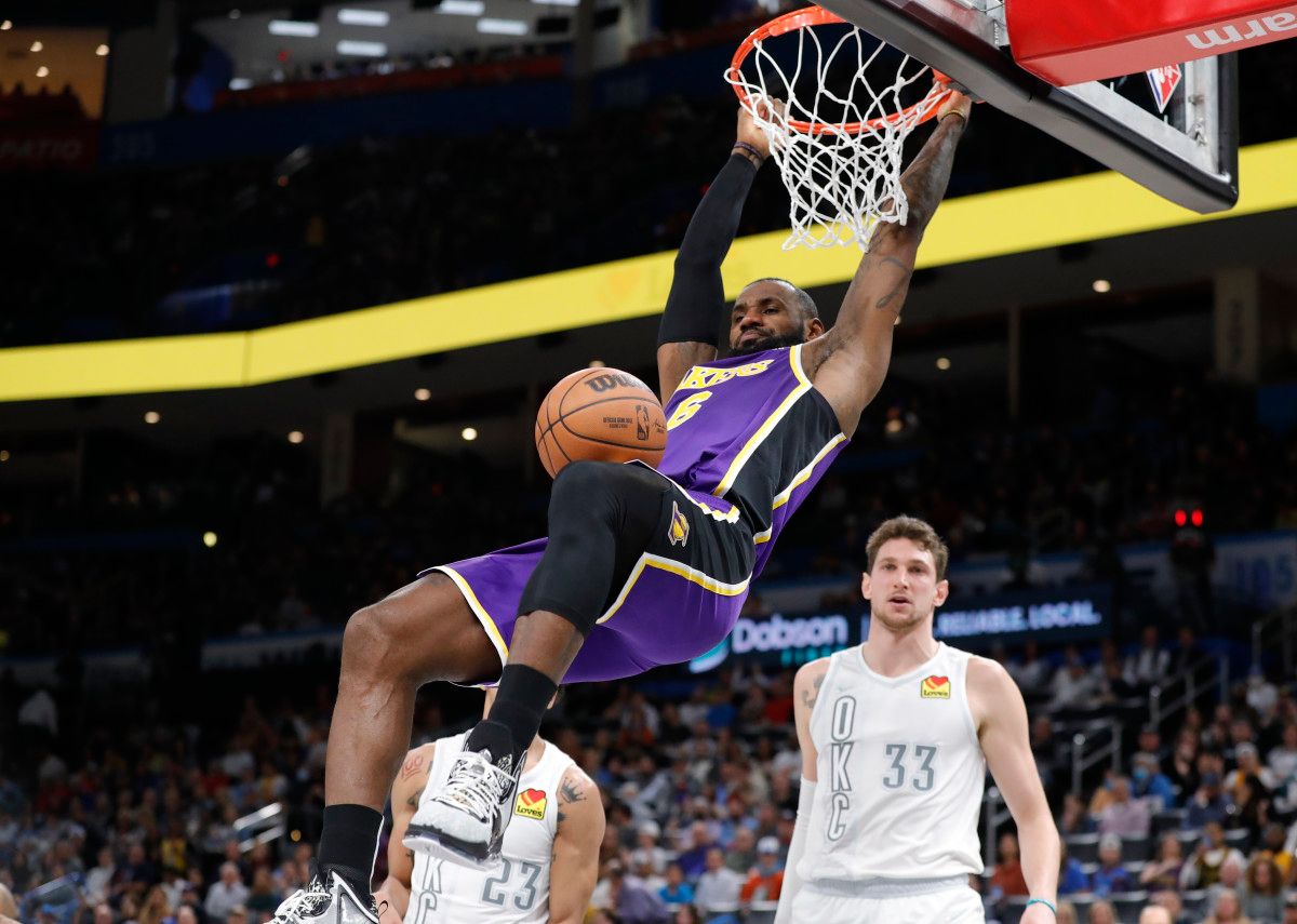 LeBron James, Los Angeles Lakers, Mike Muscala
