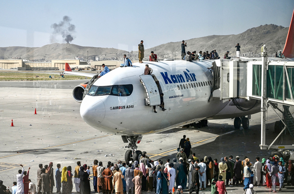 “It was so difficult to see my countrymen and women in that situation,” says Rezaie, who watched from her plane as Afghans tried to forcefully board departing planes in Kabul.