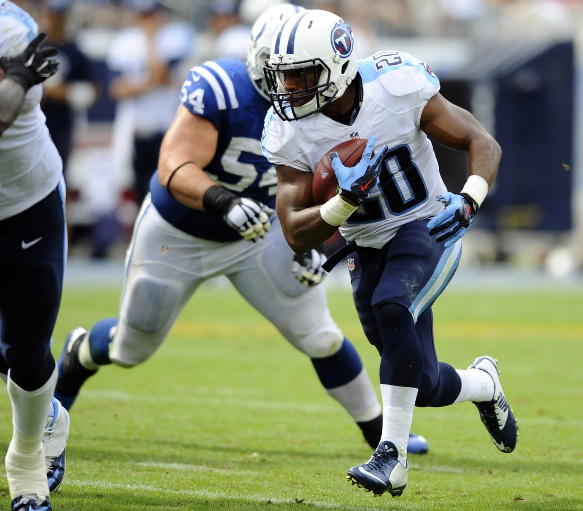 Tennessee Titans running back Bishop Sankey (20) runs for a short gain against the Indianapolis Colts.