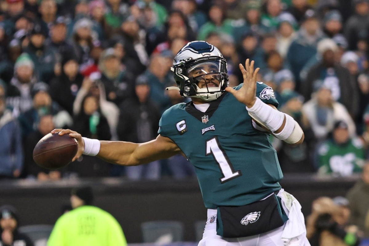 Philadelphia Eagles quarterback Jalen Hurts (1) throws a pass against the San Francisco 49ers during the third quarter in the NFC Championship game at Lincoln Financial Field.