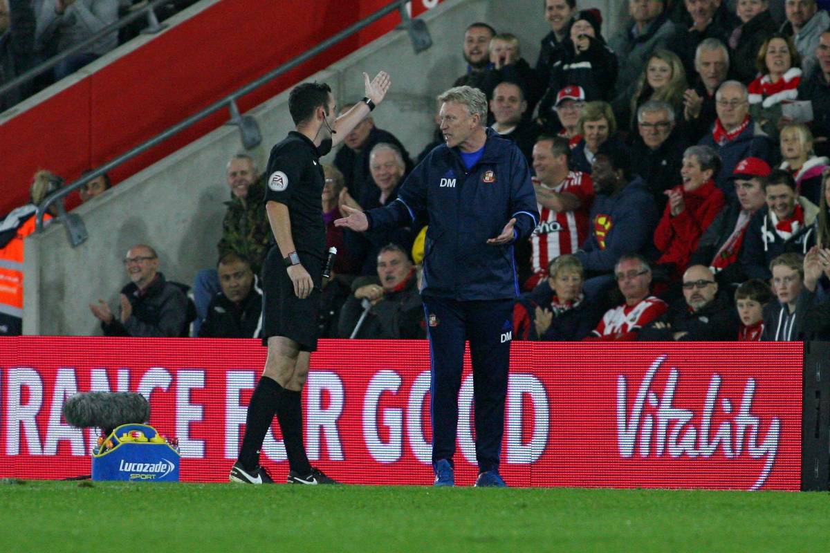 Kavanagh sending David Moyes to the stands at St Mary's Stadium. 