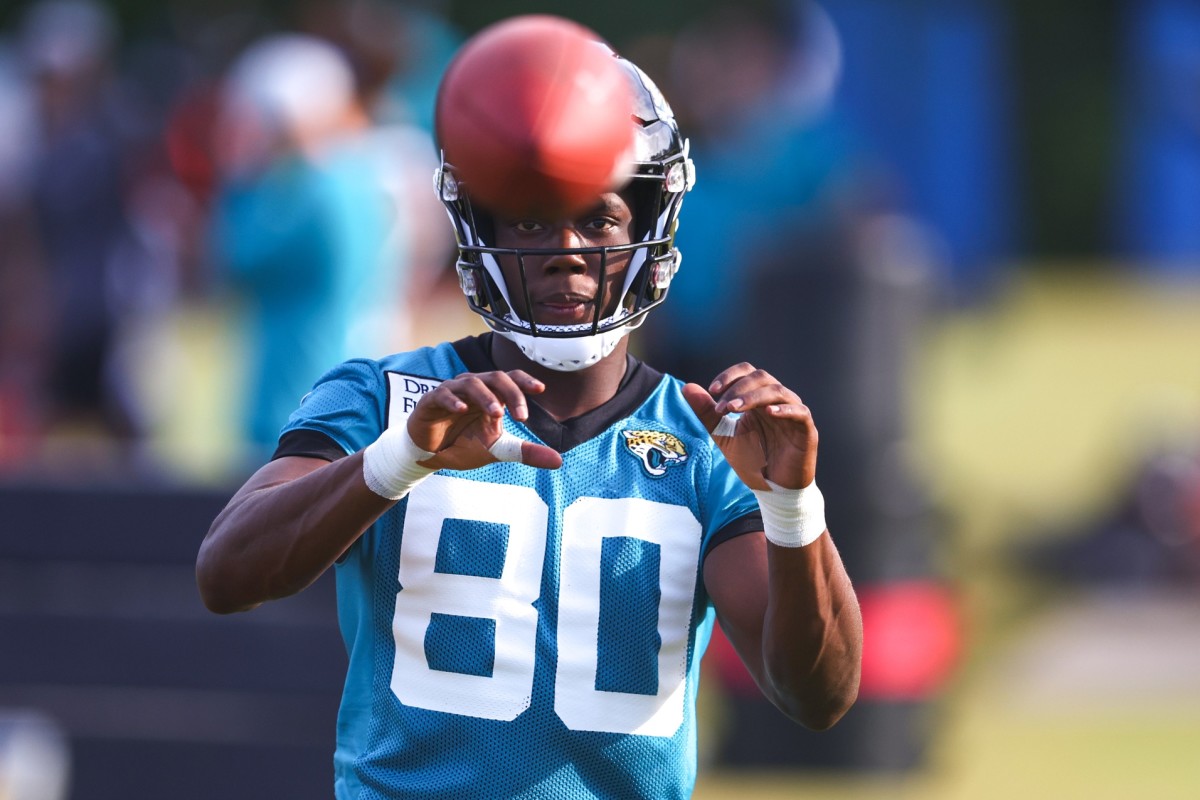 Jacksonville Jaguars Sign Kevin Austin, 13 Others to Reserve/Future