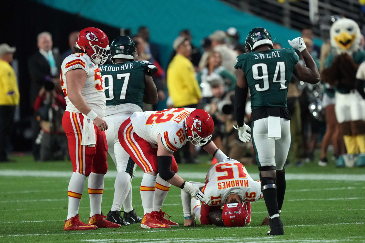 Mahomes stays down on the ground after reaggravating his ankle injury in the second quarter of Super Bowl LVII.