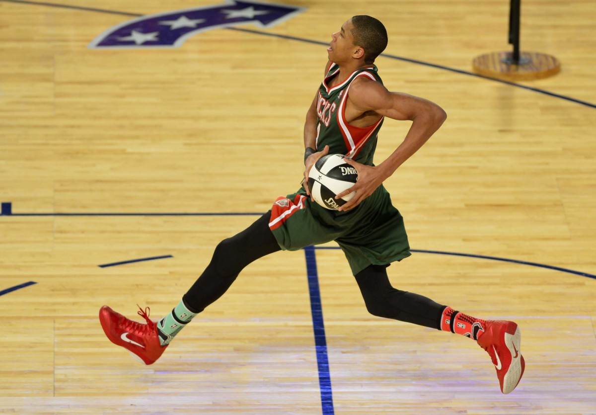 Milwaukee Bucks guard Giannis Antetokounmpo (34) goes up for a dunk during the 2014 NBA All Star skills challenge