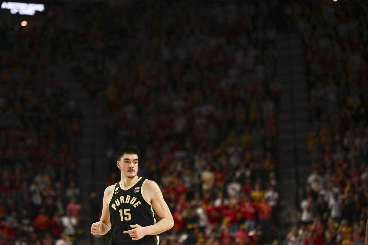 zach edey xfinity center
