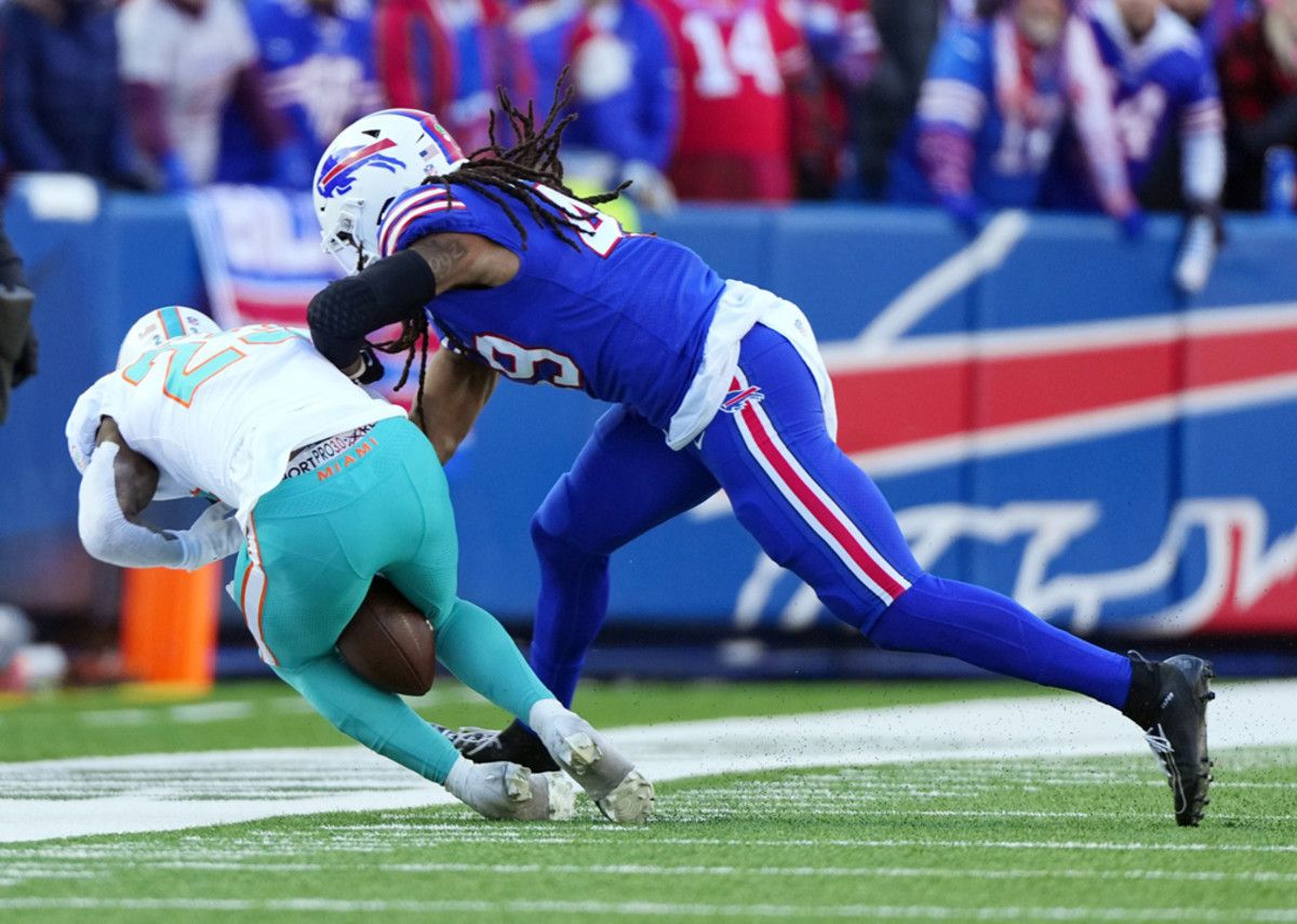 Buffalo Bills linebacker Tremaine Edmunds