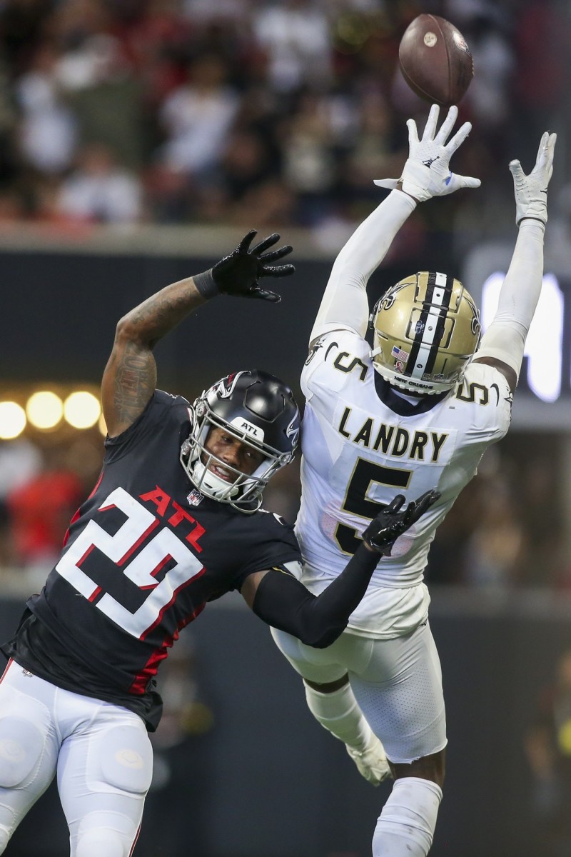 New Orleans Saints receiver Jarvis Landry (5) makes a catch over Atlanta Falcons cornerback Casey Hayward (29). Mandatory Credit: Brett Davis-USA TODAY