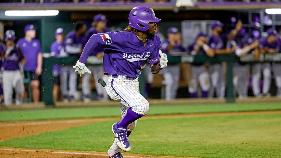 Horned Frogs Beat UTA 73 in Baseball Home Opener Sports Illustrated