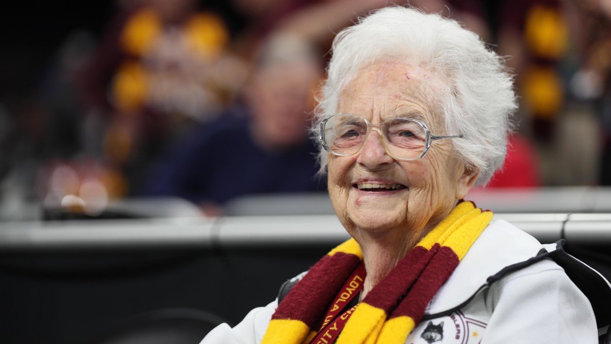 Loyola Ramblers team chaplain Sister Jean in attendance before the semifinals of the 2018 men’s Final Four.