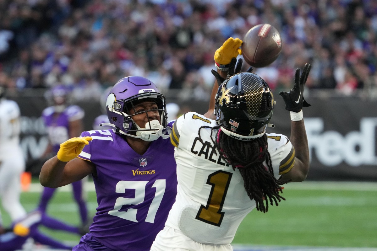 New Orleans Saints receiver Marquez Callaway (1) catches the ball against Minnesota Vikings cornerback Tay Gowan (31). Mandatory Credit: Kirby Lee-USA TODAY Sports