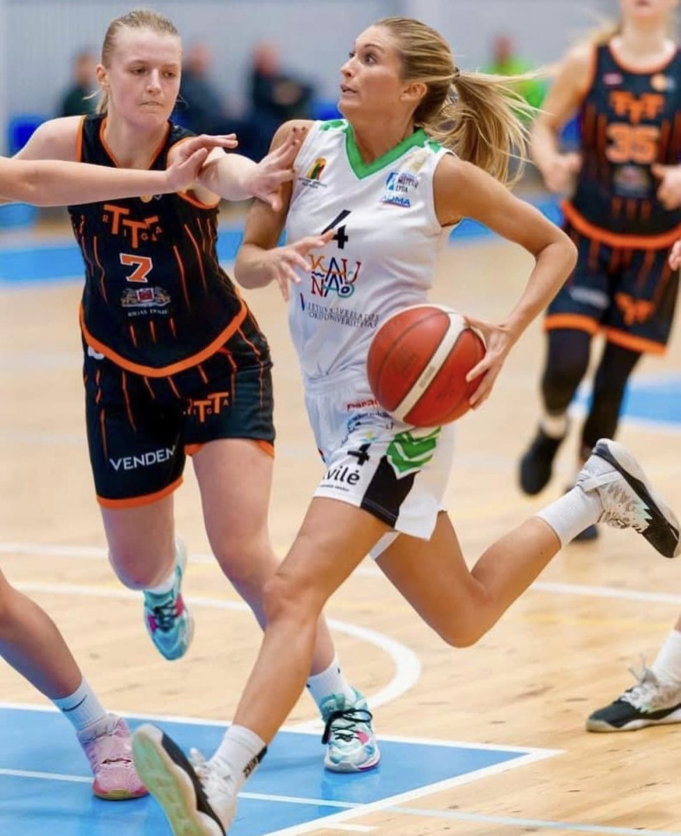 Tyra Buss drives to the basket during an Aistes-LSMU basketball game of the Lithuanian league.