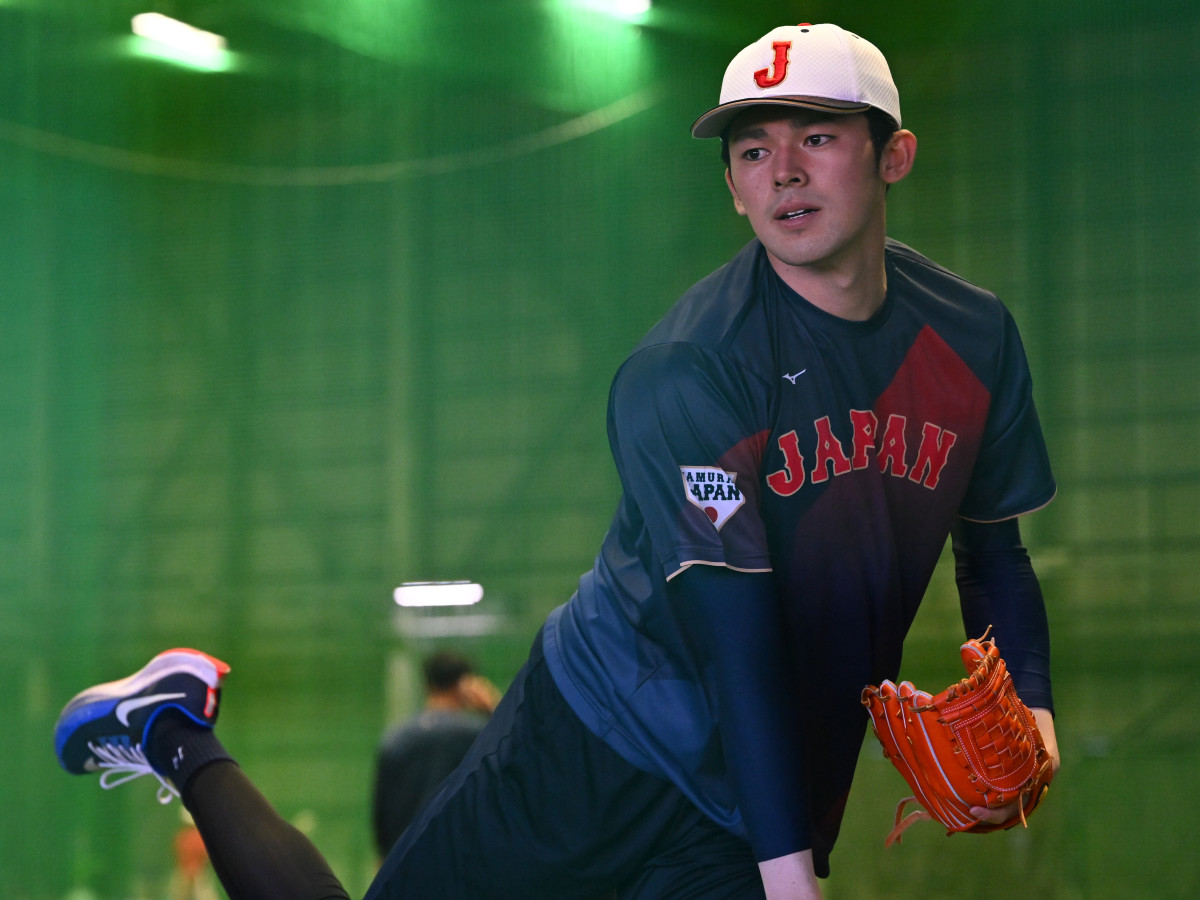 Roki Sasaki practices ahead of the World Baseball Classic