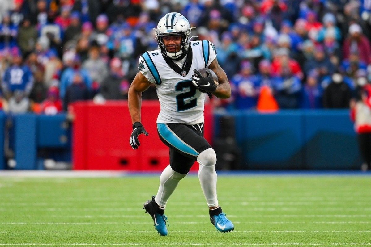 carolina-panthers-trade-d-j-moore-to-chicago-bears-for-first-overall