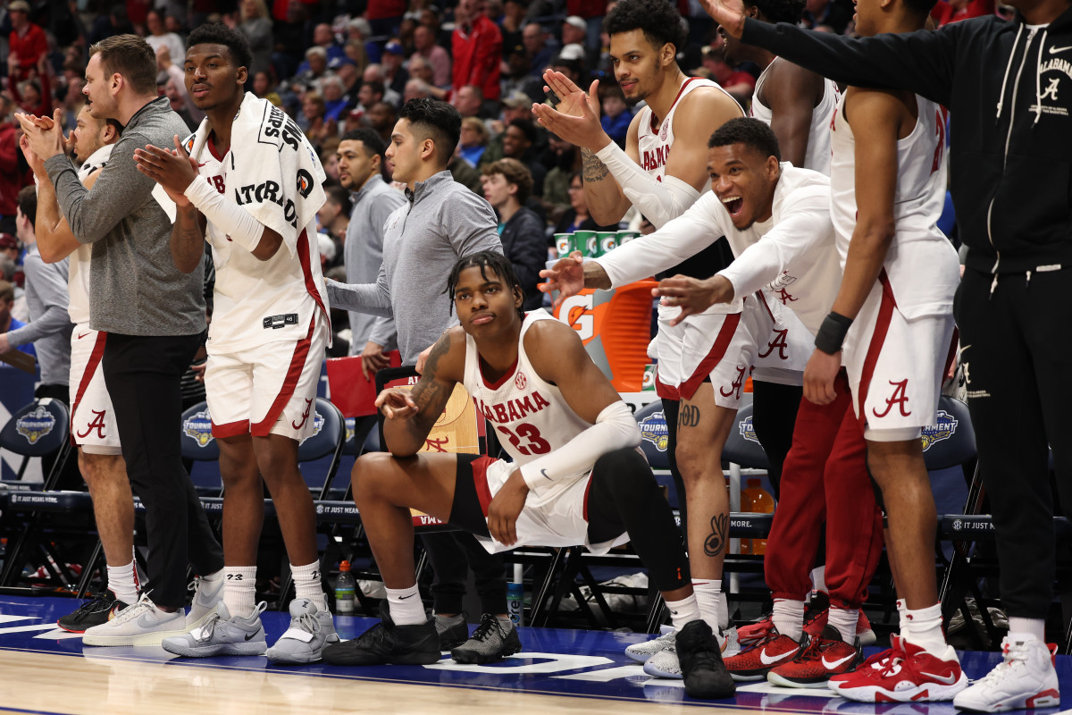 Alabama bench during win over Missouri in 2023 SEC Tournament semifinals