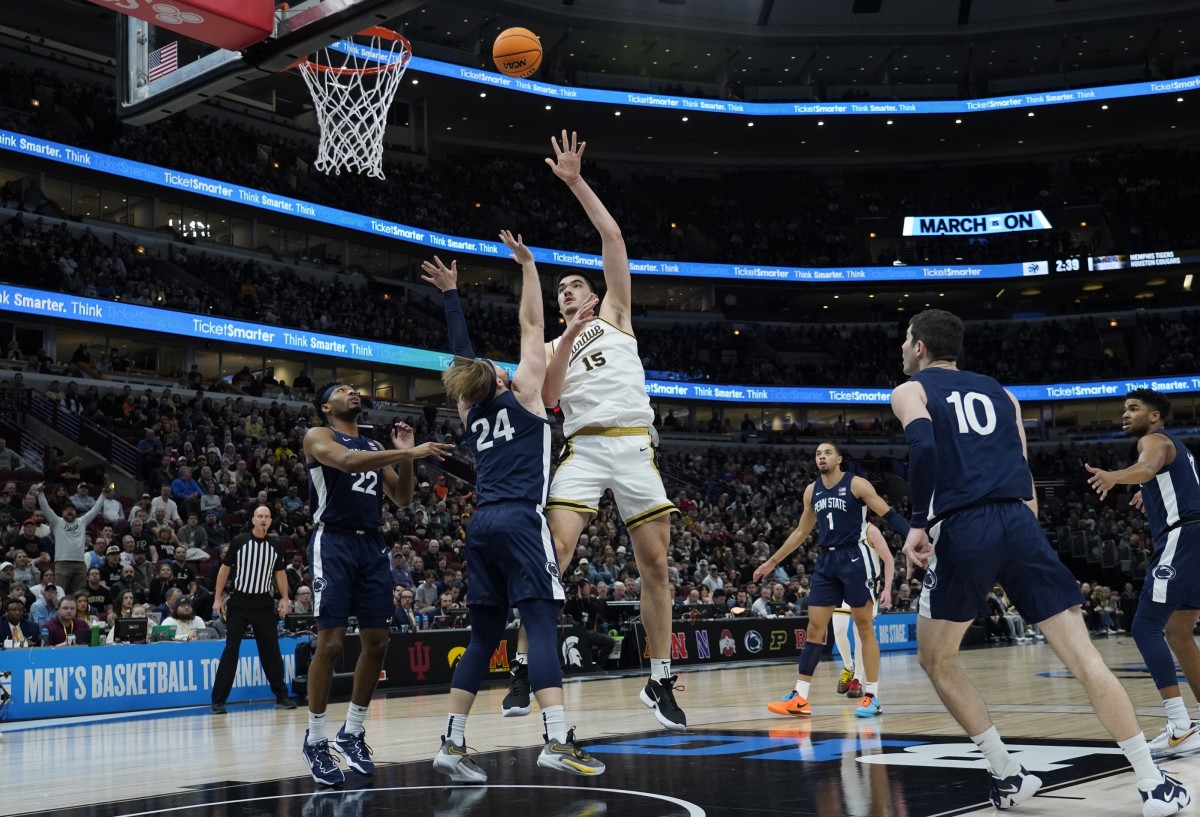 zach edey shot vs penn state 