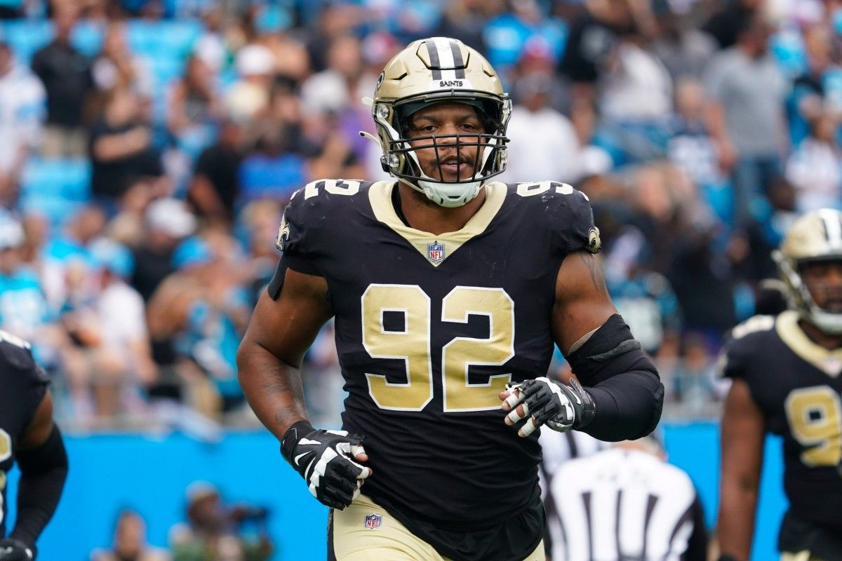 Davenport Leaves New Orleans