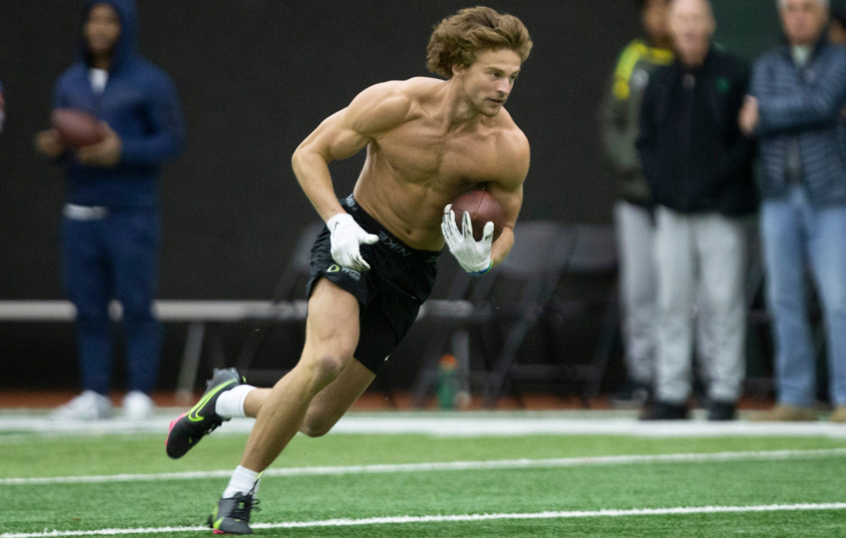 Oregon Football Wide Receiver Chase Cota Oregon Pro Day Interview