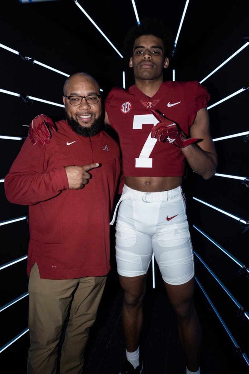 Caleb Odom, 2024 TE, on a March unofficial visit with the Alabama Crimson Tide.