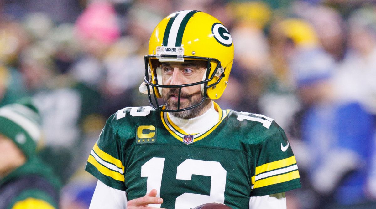 Packers quarterback Aaron Rodgers warms up before a game.
