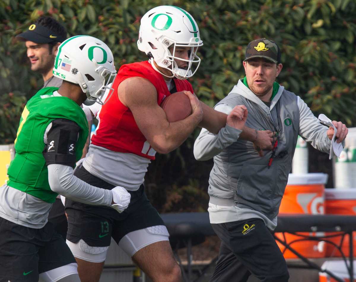 Oregon Football Photos From Oregon's First Spring Football Practice of
