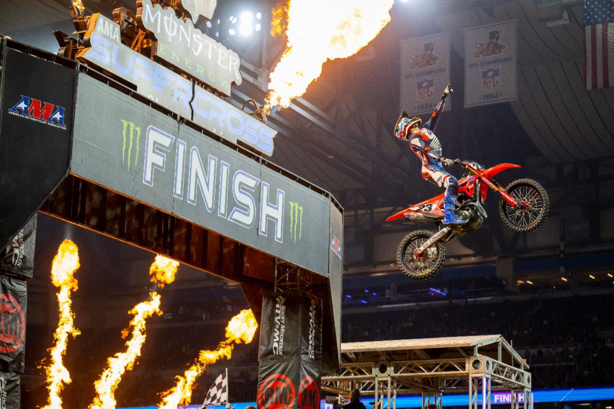 Chase Sexton battled forward from a mid-pack start to win a thrilling Detroit Supercross and take his second win of the year. Photo Credit: Feld Motor Sports, Inc.