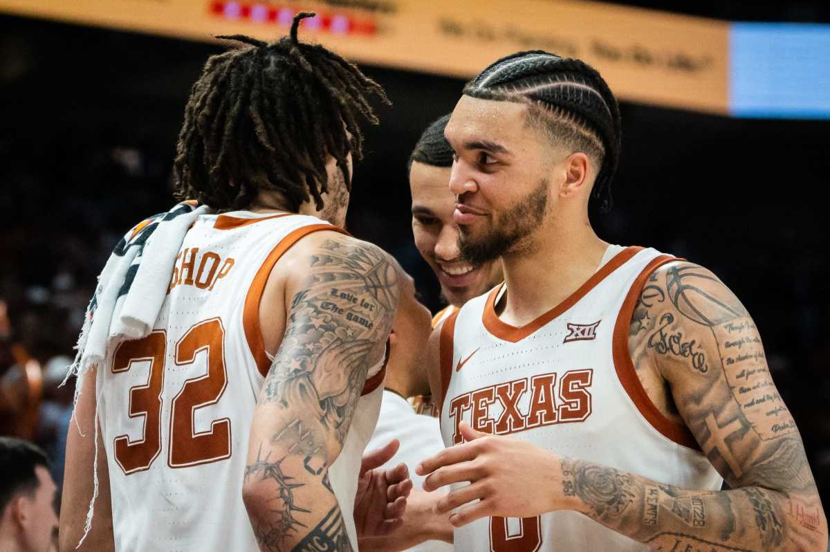Texas Longhorns Embracing Love From Kevin Durant, Other Alumni