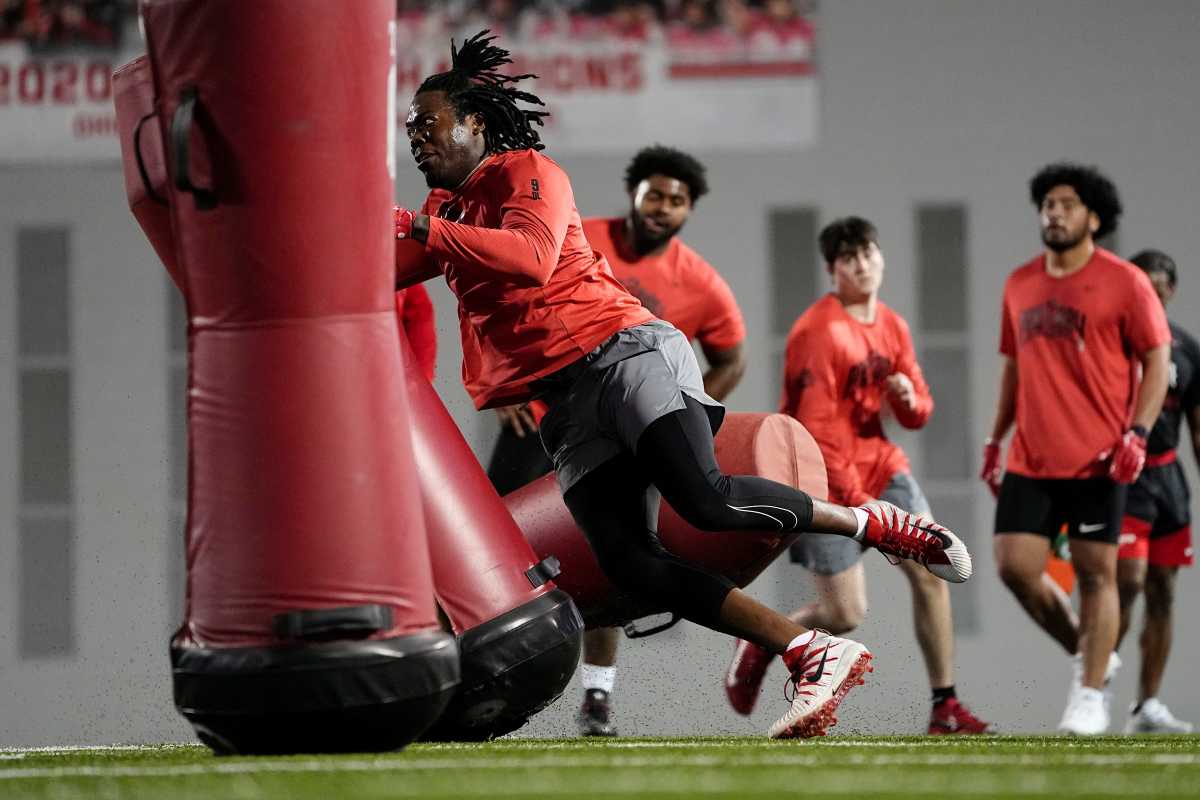 Ohio State Buckeyes defensive end Zach Harrison works out during Ohio State football s pro day at the Woody Hayes Athletic Center in Columbus on March 22, 2023. Football Ceb Osufb Pro Day