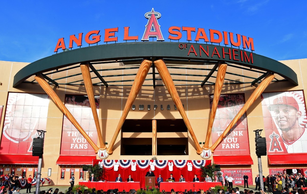 Angel Stadium's Future Up in the Air After Arte Moreno's Latest Comments - Los  Angeles Angels