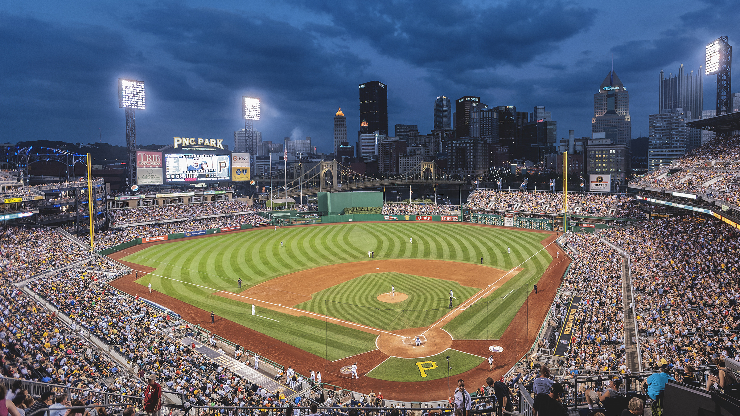 pittsburgh pirates stadium at night