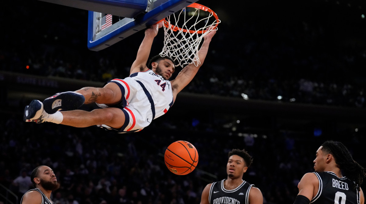 UConn’s Andre Jackson dunks vs. Providence.