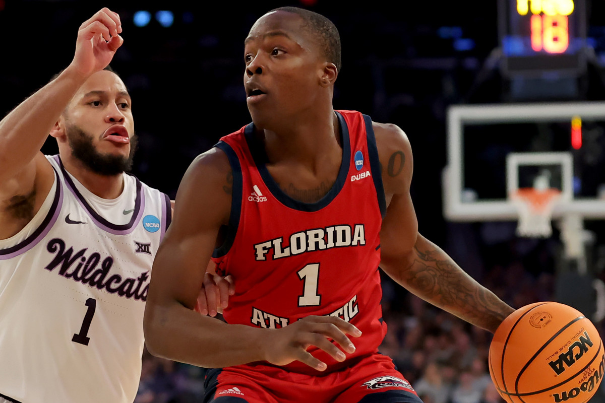 Florida Atlantic guard Johnell Davis