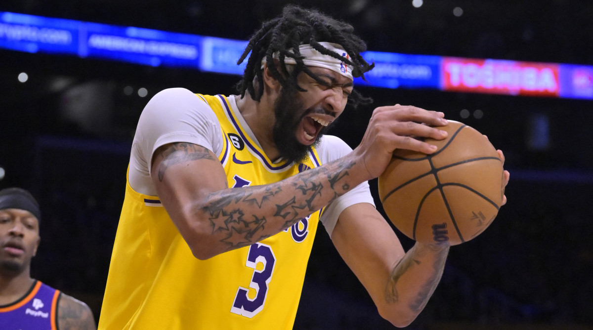 Anthony Davis is back as Lakers Push for NBA playoffs - Sports Illustrated