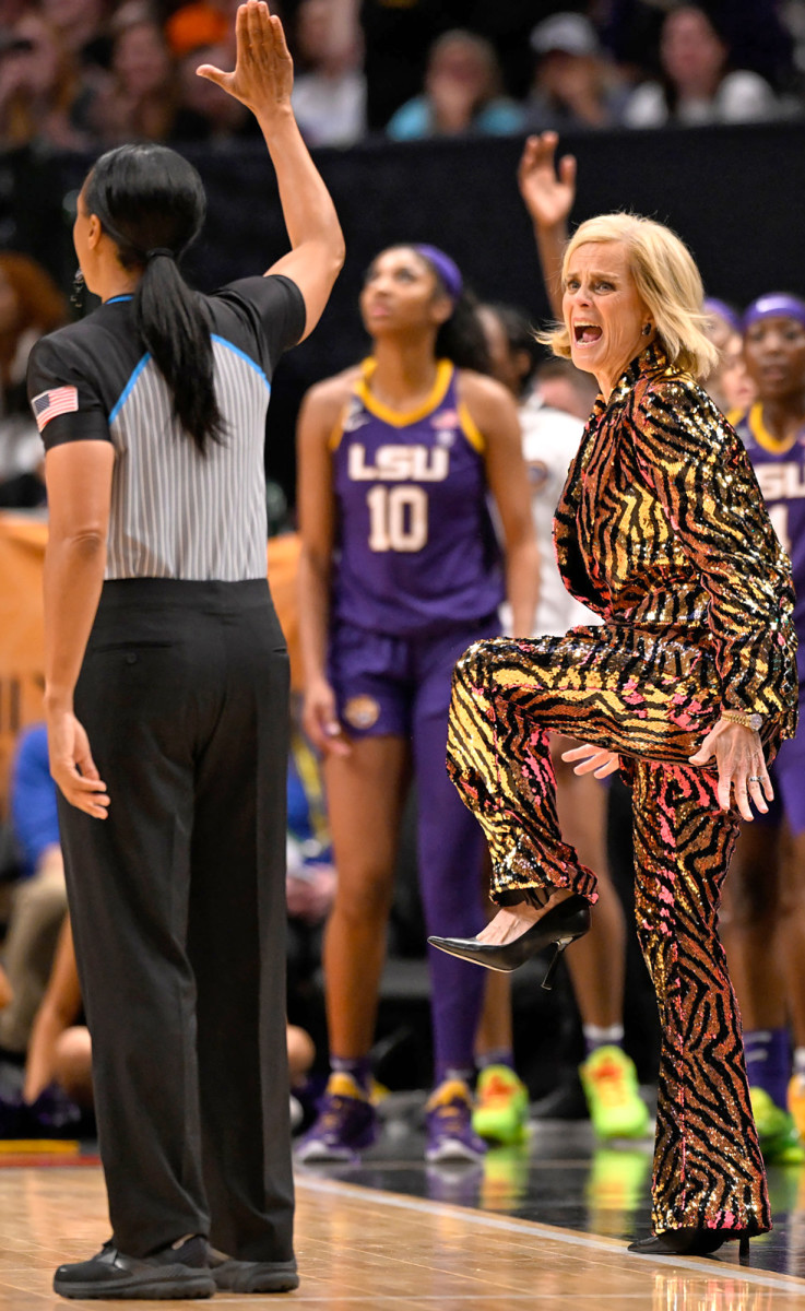 LSU coach Kim Mulkey reacts to a call on the sideline during the NCAA women’s championship game.