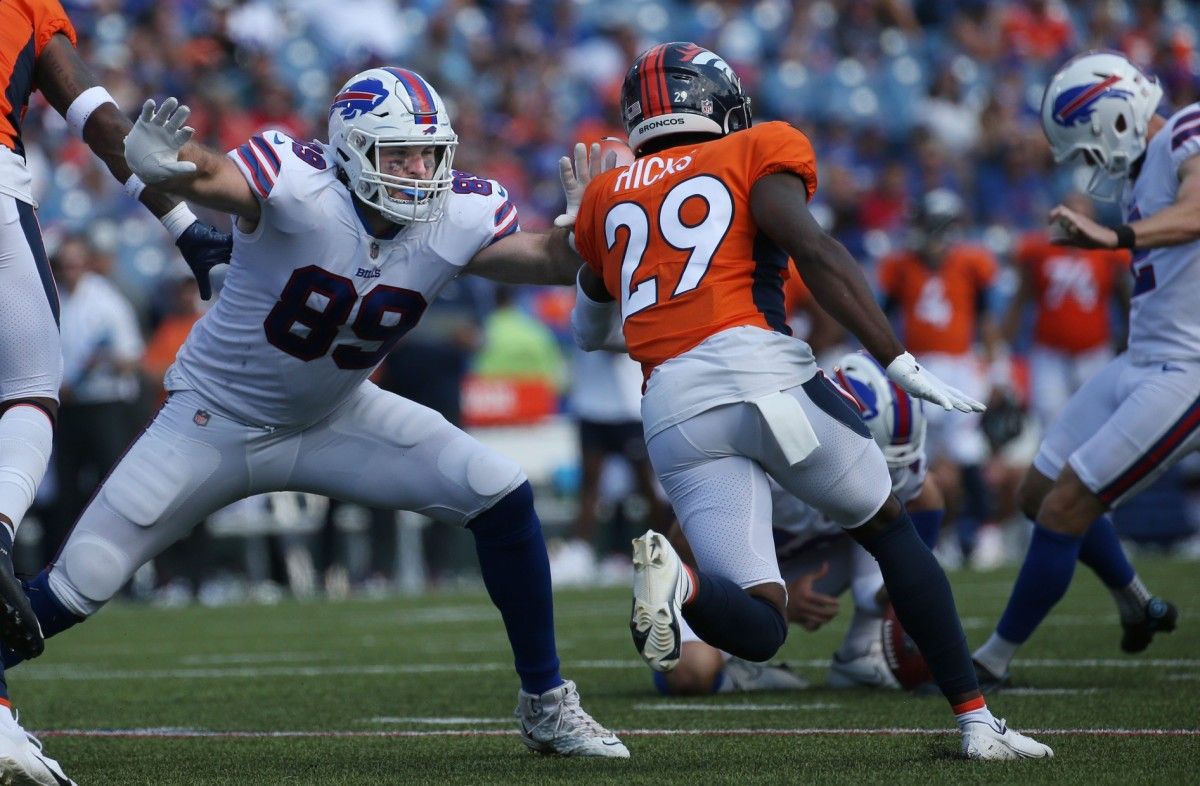 Bills tight end Tommy Sweeney (89) blocks Denver cornerback Faion Hicks (29) on special teams during a field goal attempt during the Bills preseason game against Denver Saturday, Aug. 20, 2022 at Highmark Stadium. Sd 082022 Bills 81 Spts