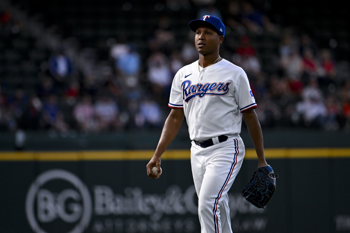 Inconsistent José Leclerc Struggling as Texas Rangers Closer Sports