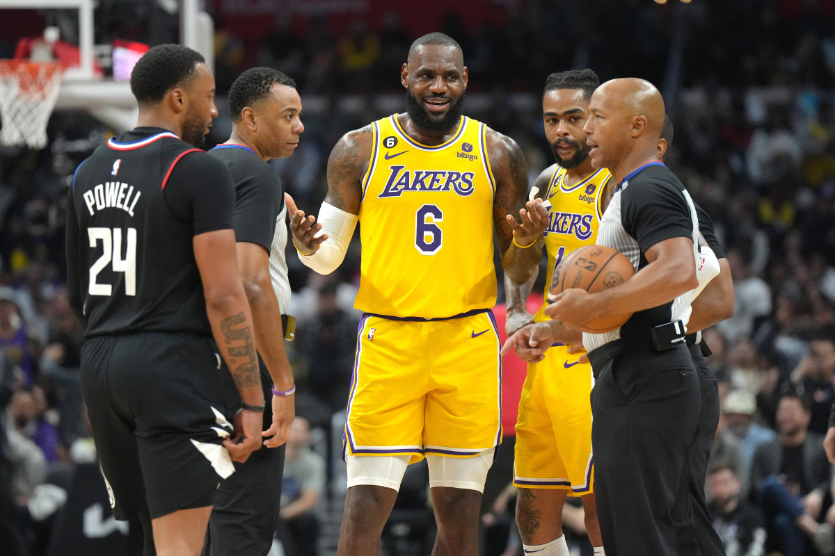 LeBron James, Lakers still lead NBA in merch sales - Silver Screen