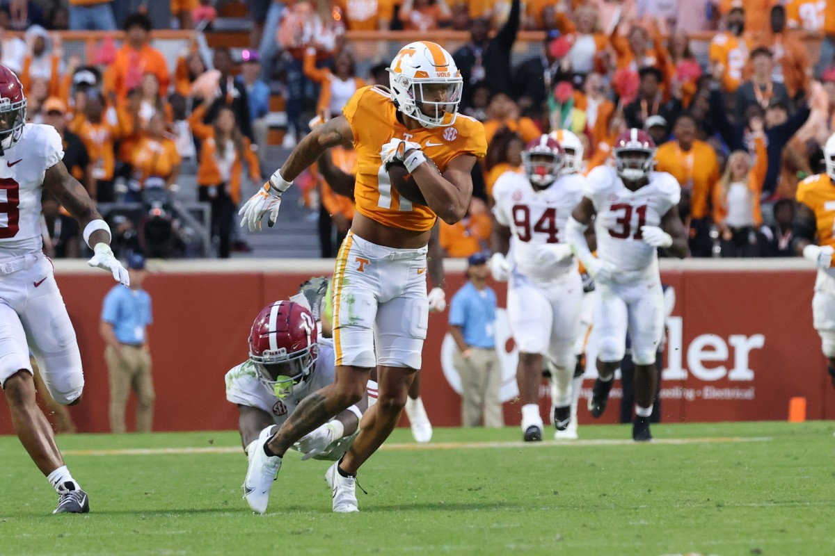 Tennessee Volunteers receiver Jalin Hyatt (11) scores a touchdown against the Alabama Crimson Tide. Mandatory Credit: Randy Sartin-USA TODAY Sports