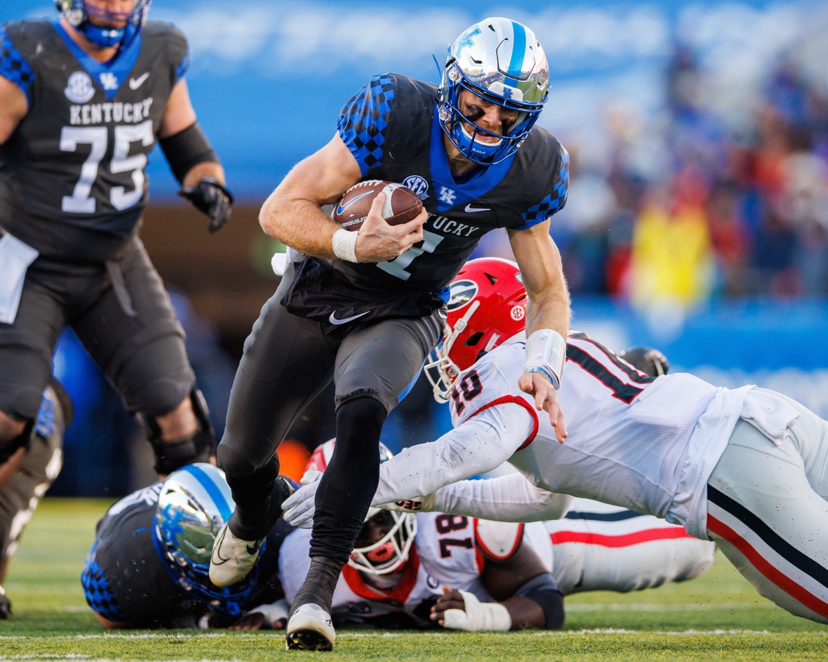 Kentucky QB Will Levis on the run against Georgia