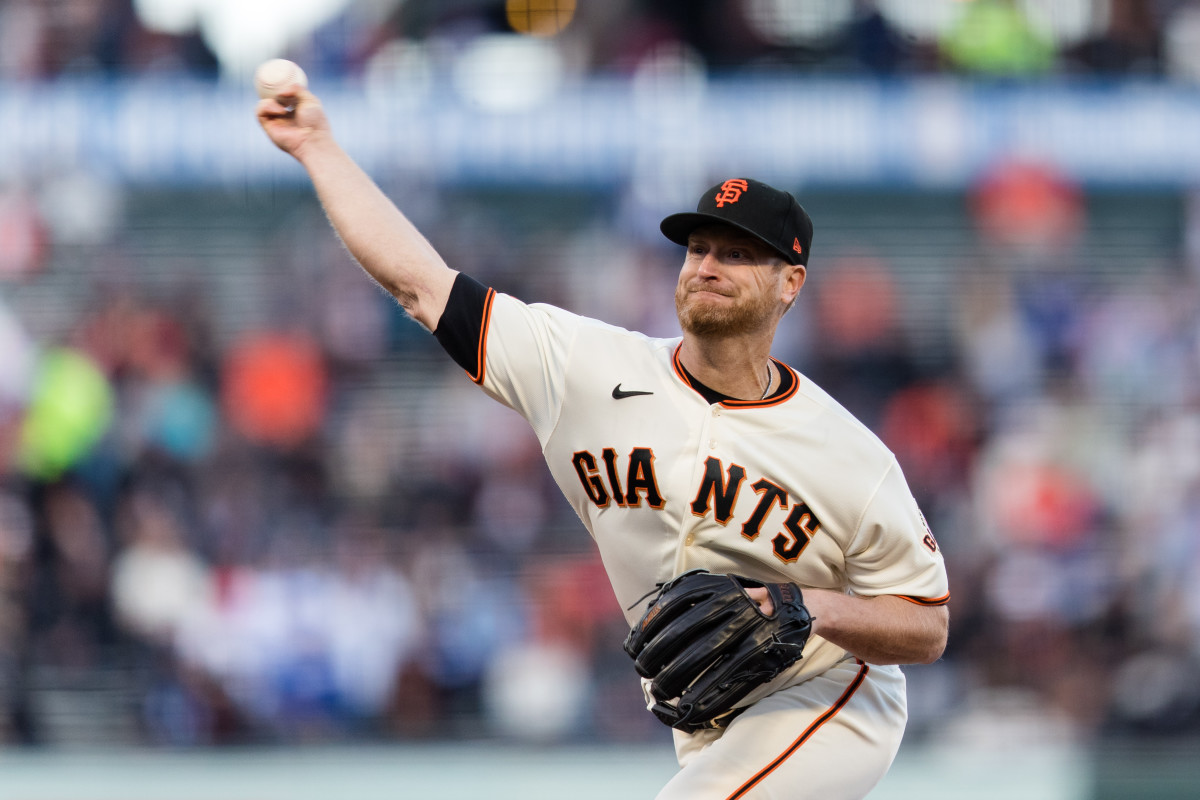 SF Giants starting pitcher Alex Cobb throws against the Los Angeles Dodgers. (2023)