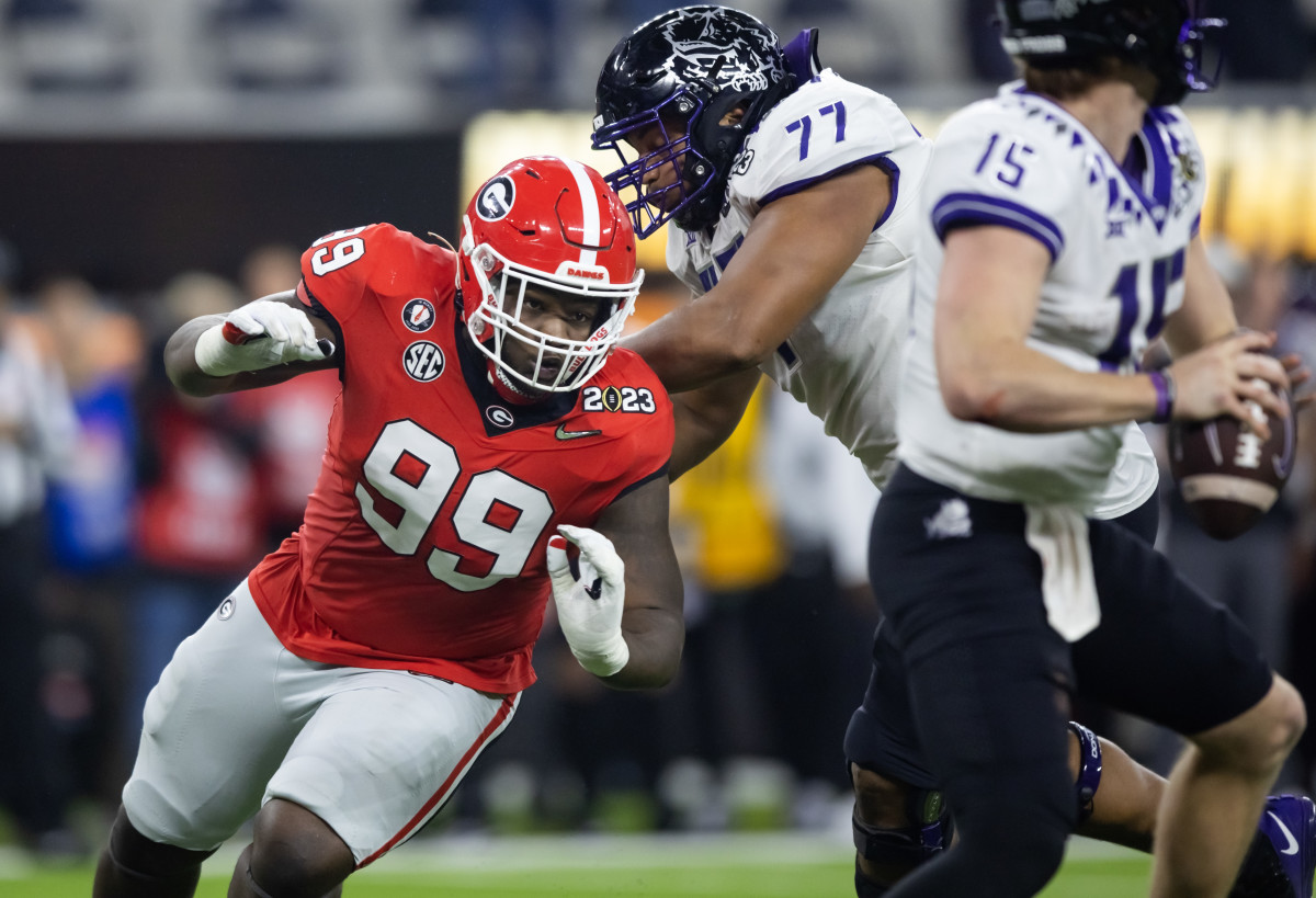 Bear Alexander Enters Transfer Portal Sports Illustrated Tennessee